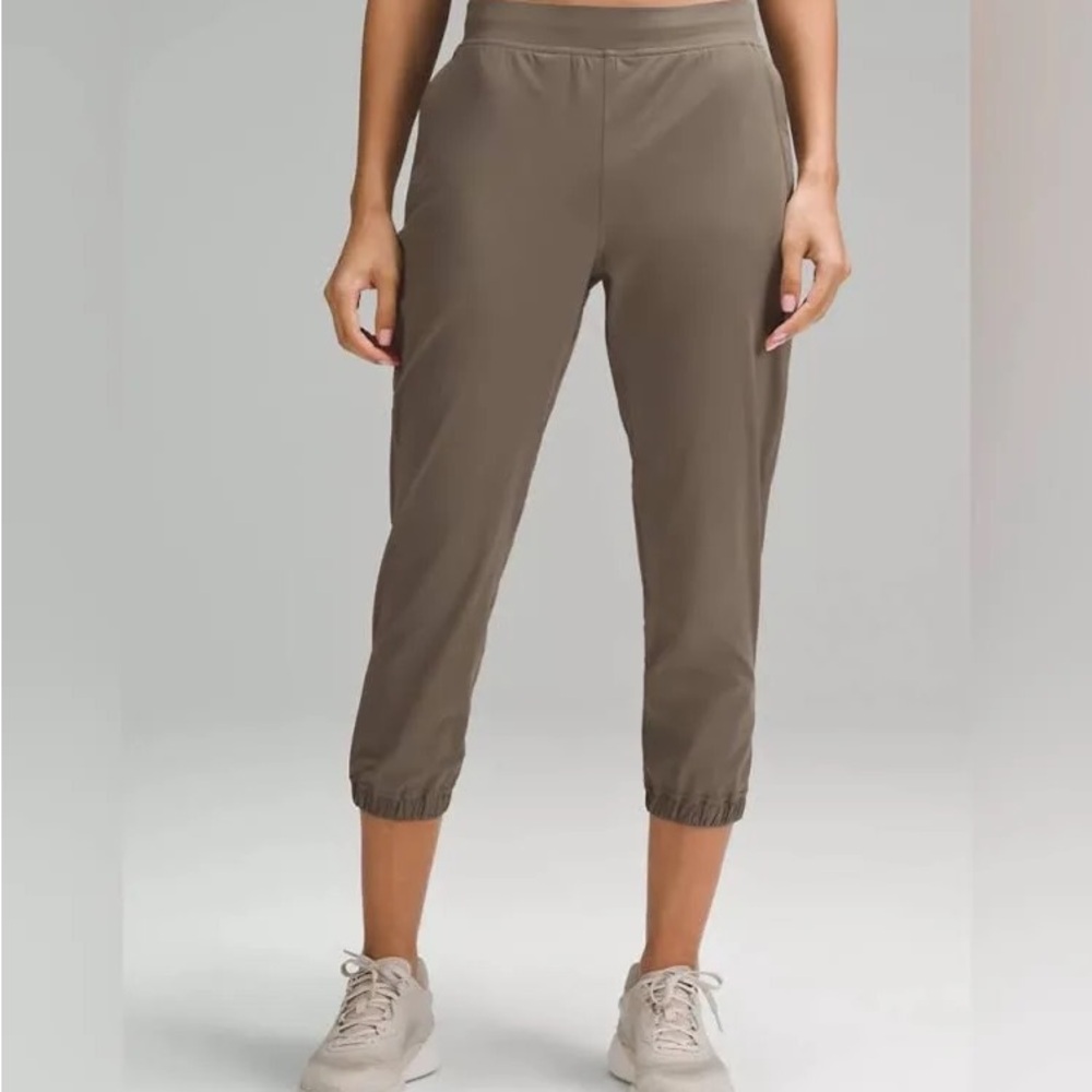 Lululemon - Adapted State High-Rise Cropped Jogger - Nomad